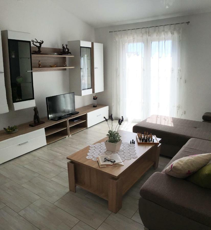 Apartment Marica Posedarje Exteriér fotografie